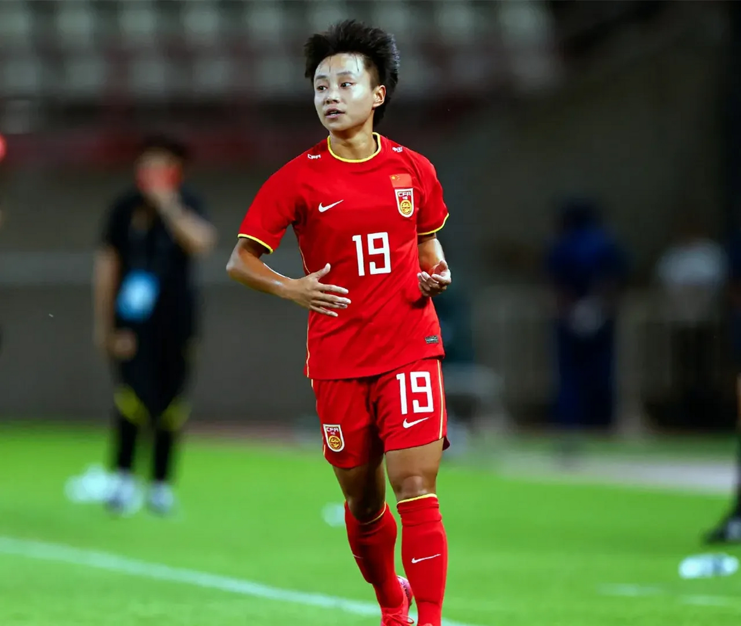 韩国女足队员表现出色，引领球队取胜